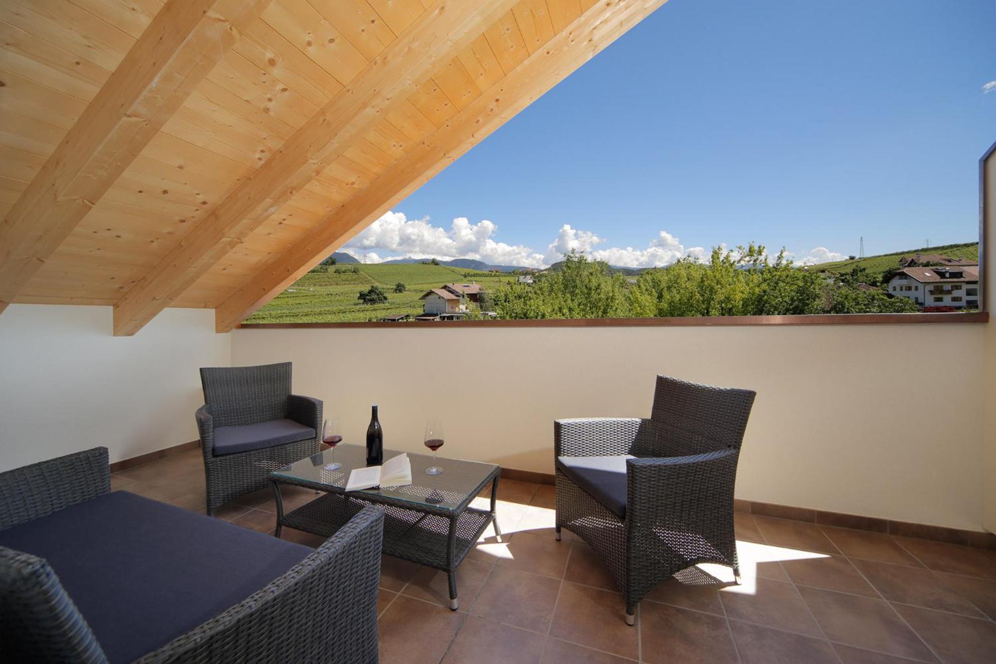 Hotel Girlanerhof Appiano Sulla Strada Del Vino Ruang foto
